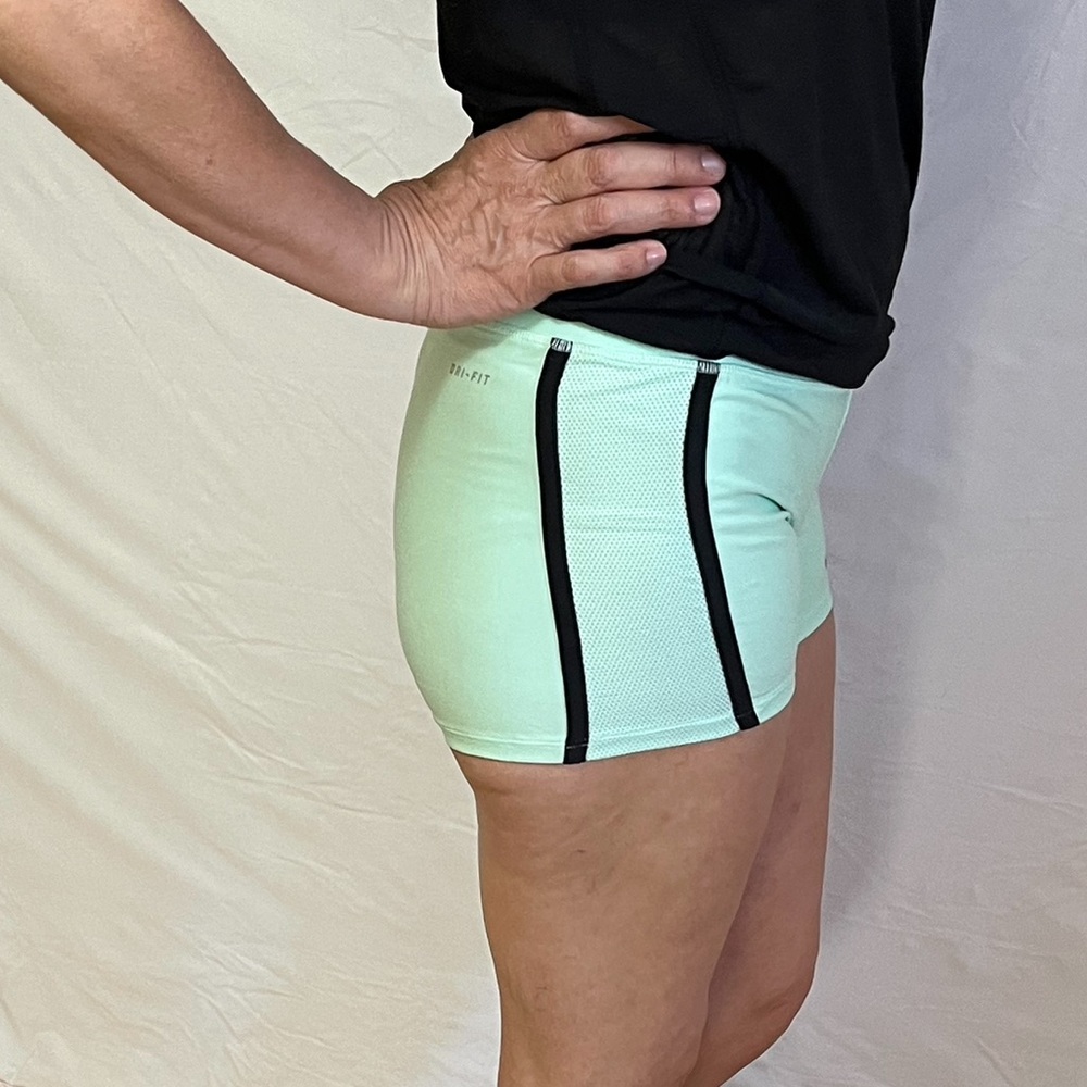 Nike Womens Tempo Half Tight Sz Small New